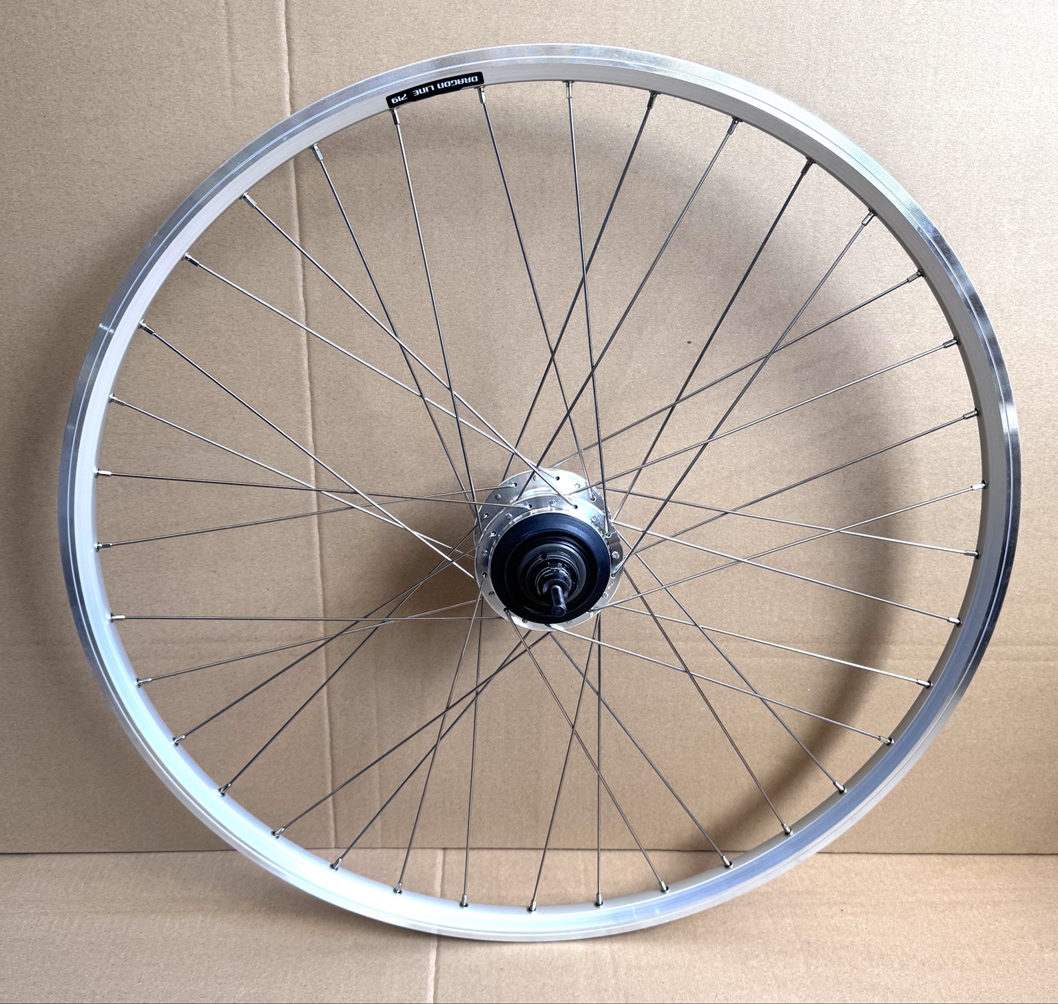 28" Hinterrad Shimano Nexus SG-C3001-7D/Remerx Dragon silber 28" Hinterrad Shimano Nexus SG-C3001-7D/Remerx Dragon silber