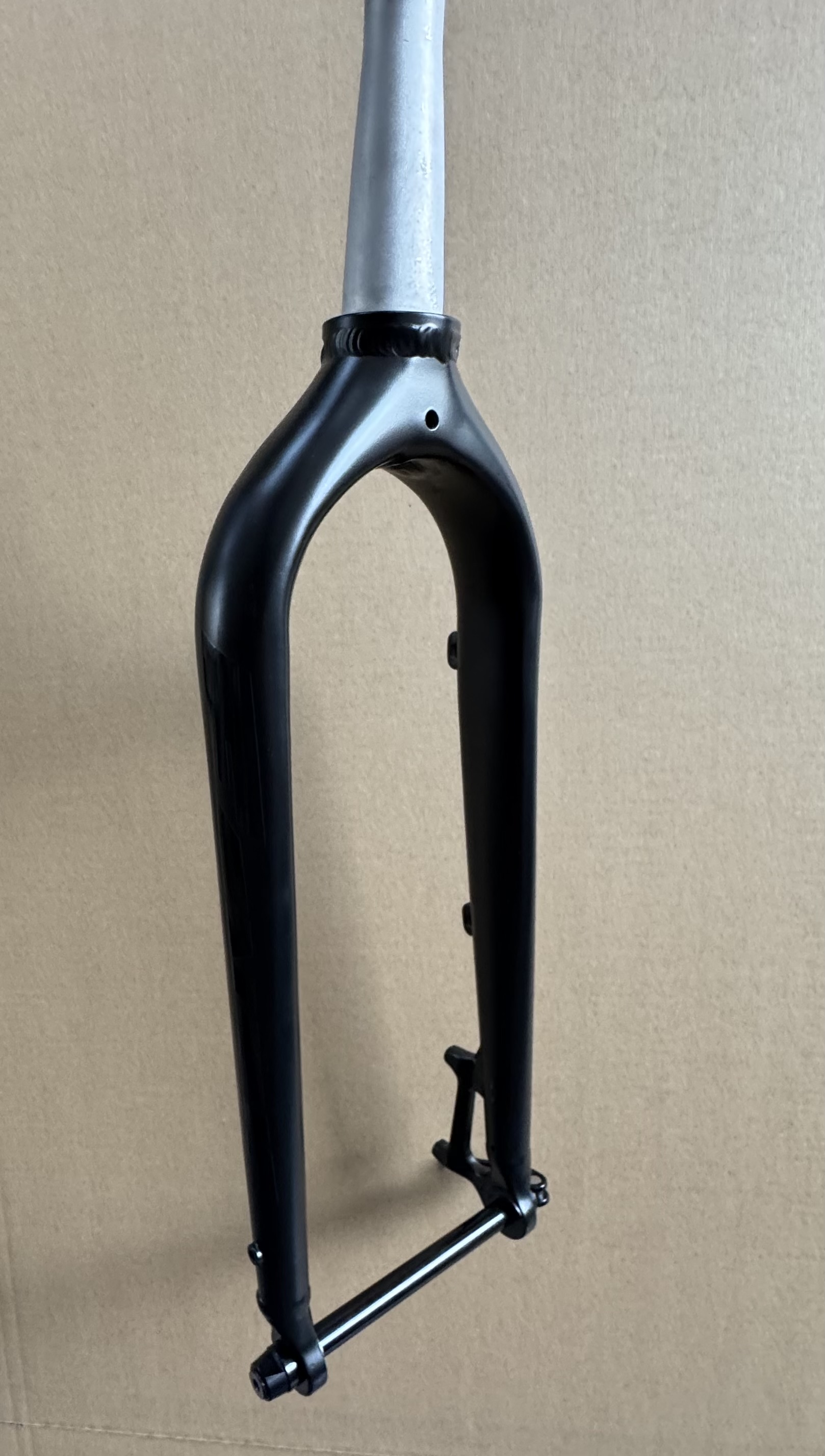 CNC Fatbike Alugabel 15x150mm Disc schwarz inkl. Steckachse CNC Fatbike Alugabel 15x150mm Disc schwarz inkl. Steckachse