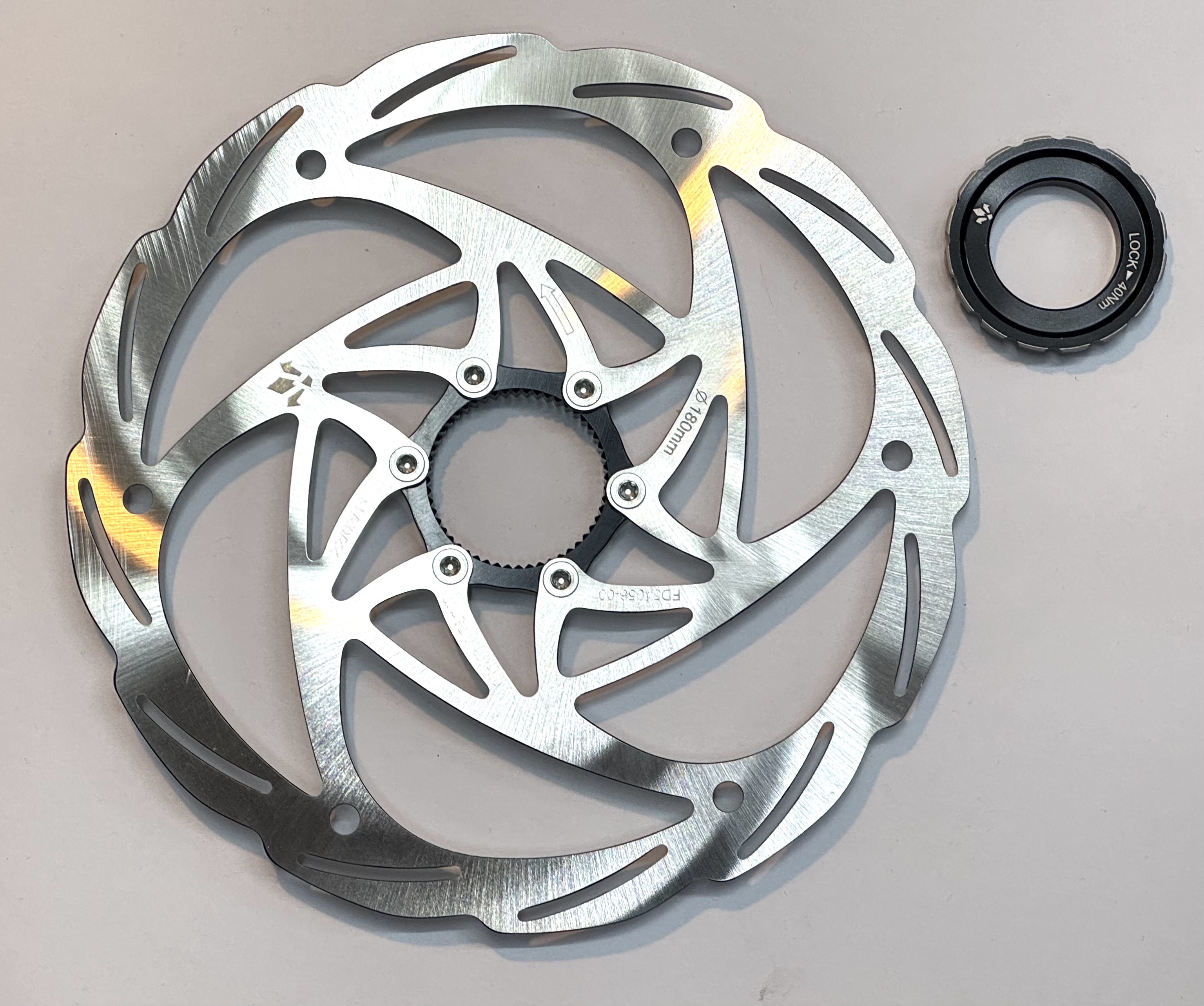 Formula Monolitic Centerlock Bremsscheibe 180mm Formula Monolitic Centerlock Bremsscheibe 180mm