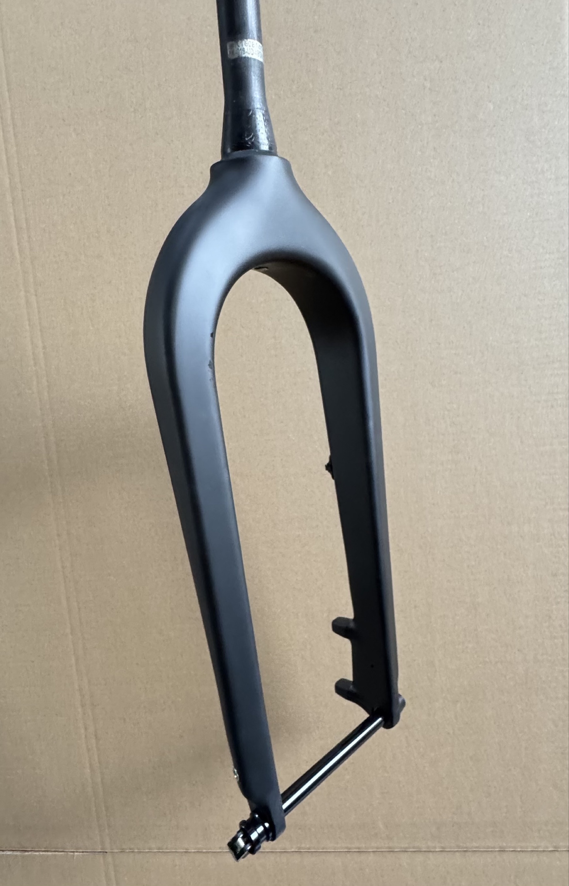 CNC Fatbike Carbongabel 15x150mm Disc schwarz inkl. Steckachse CNC Fatbike Carbongabel 15x150mm Disc schwarz inkl. Steckachse