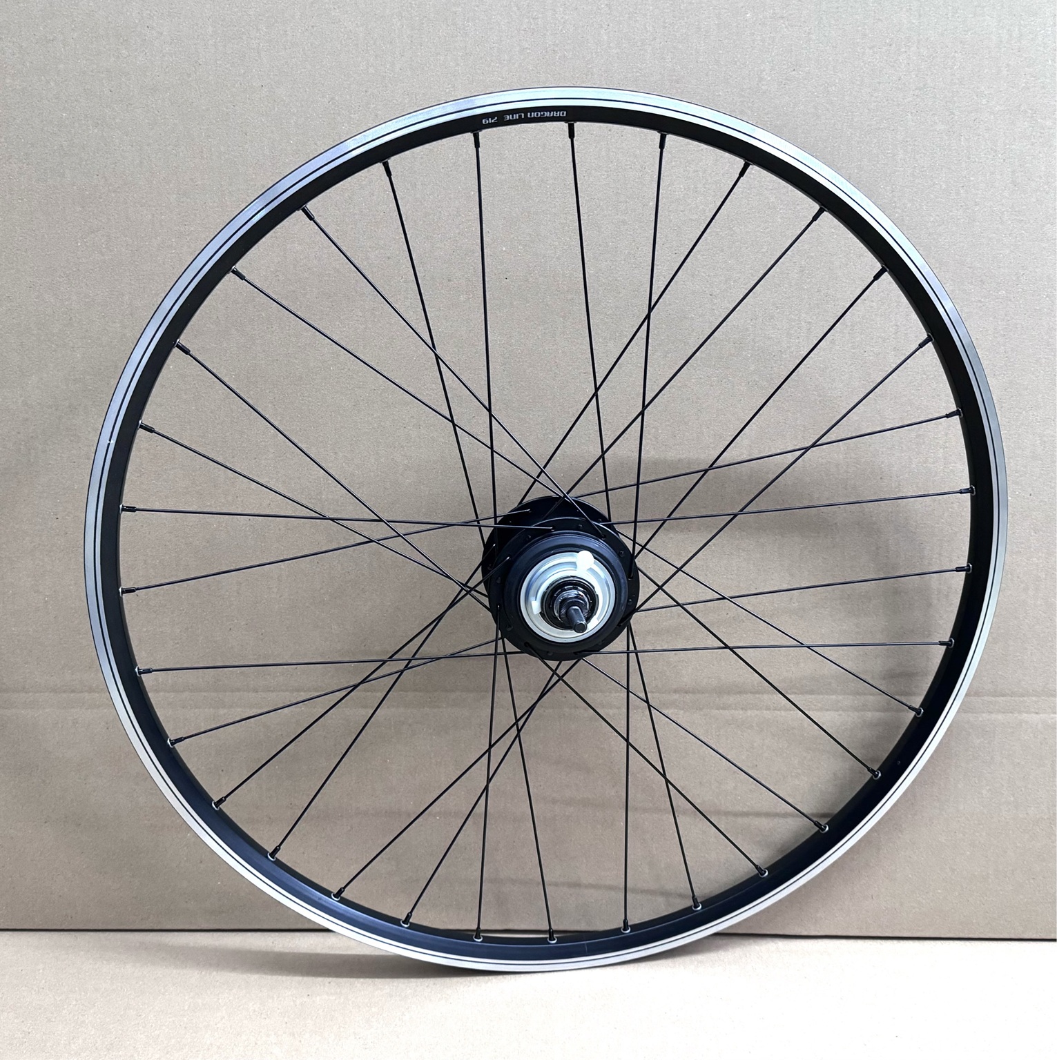 28" Hinterrad Shimano Nexus 5-Gang SG-C7000-5R / Zac2000 schwarz 28" Hinterrad Shimano Nexus 5-Gang SG-C7000-5R / Zac2000 schwarz
