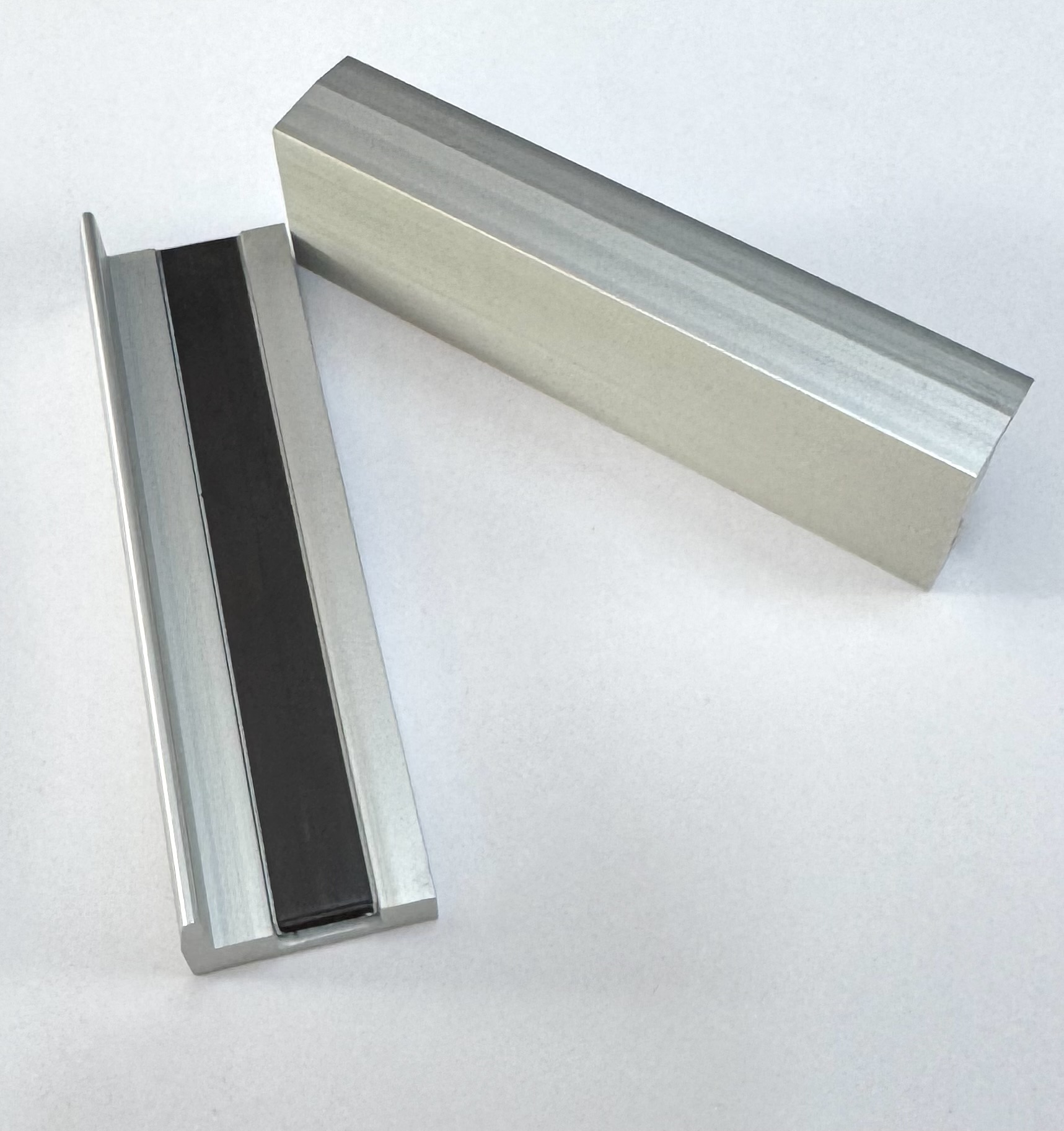 Cyclus Schonbacken Alu für Schraubstock magnetisch 100mm Cyclus Schonbacken Alu für Schraubstock magnetisch 100mm