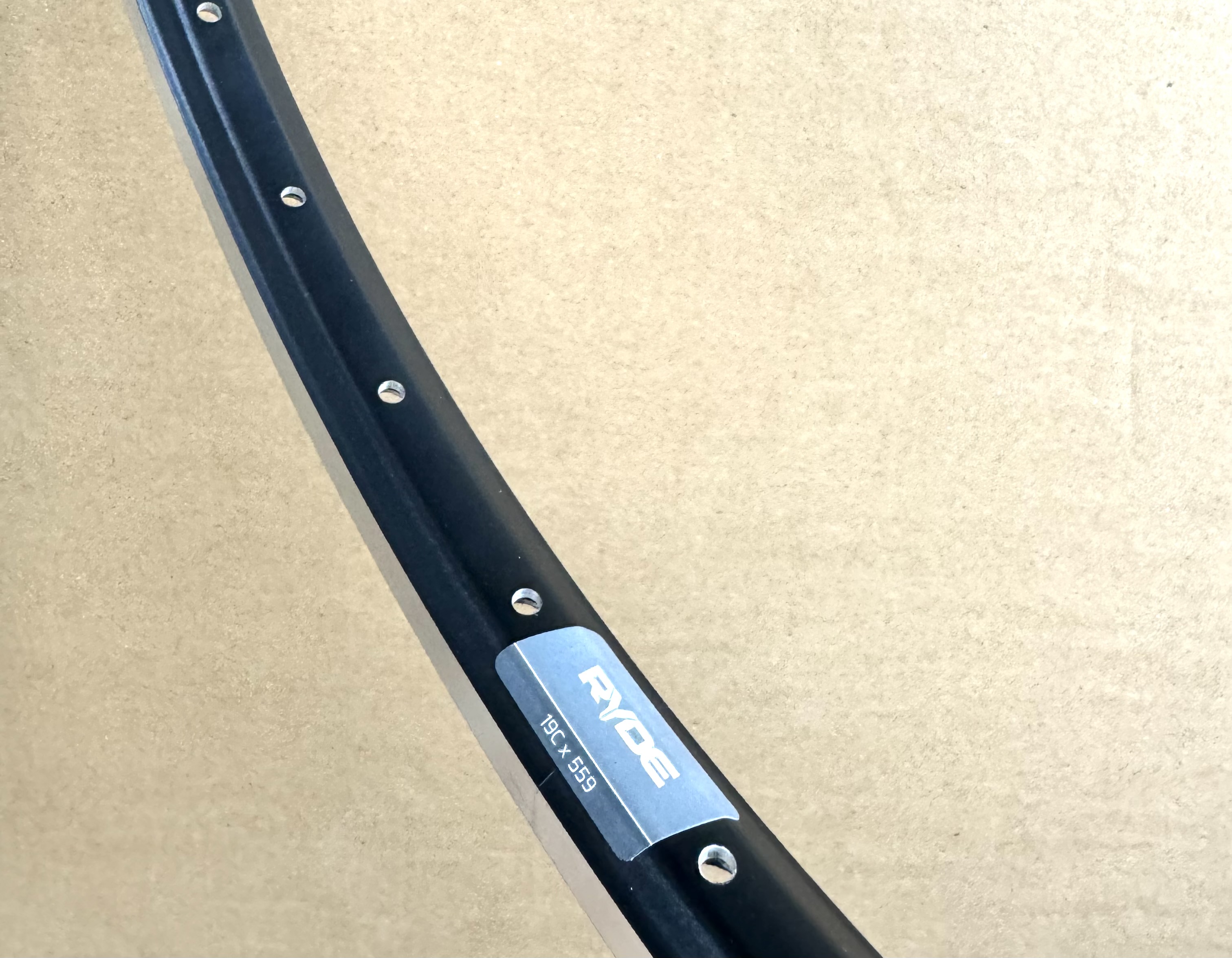 Ryde Zac 19 26" 36 Loch schwarz ungeöst Ryde Zac 19 26" 36 Loch schwarz ungeöst